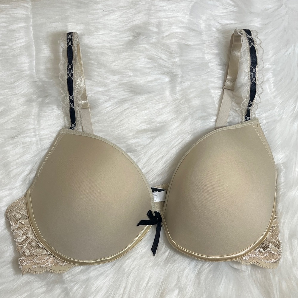 Donna Loren Gold Label Elegant Lace Trimmed Beige Bra